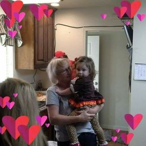 Meet your Posher, Debra